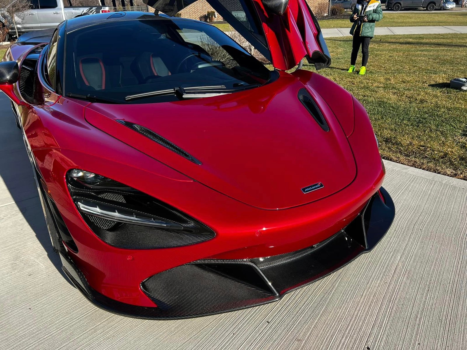 Dry Prepreg Carbon Fiber Front Lip - Mclaren 720s