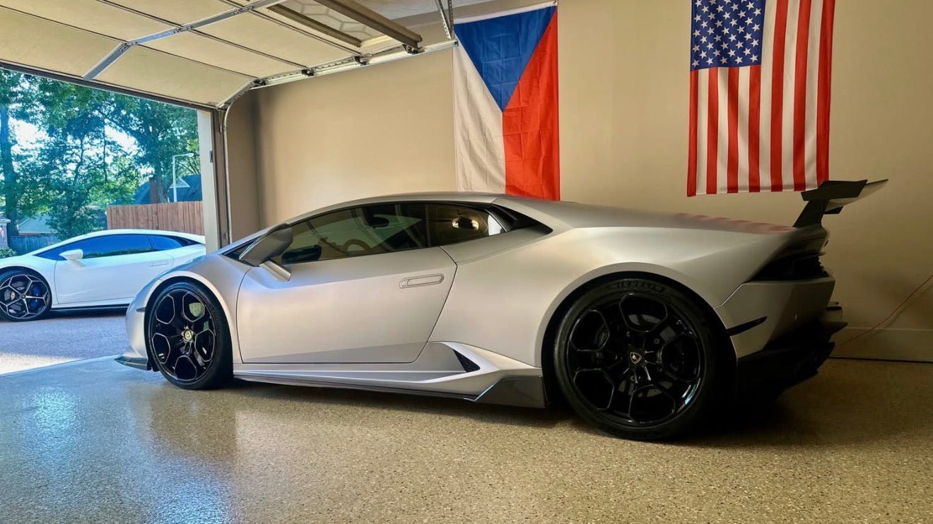 V style Carbon Fiber Side Skirts - Lamborghini Huracan / Tecnica