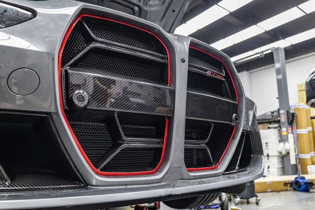 Prepreg Carbon Fiber CSL Red Stripe Front grille - BMW G8X M3 M4 G82 G80