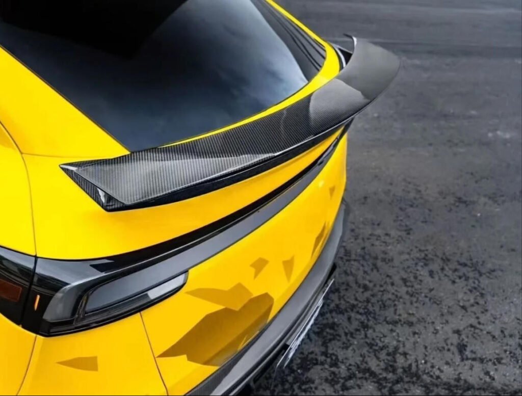 Dry Carbon Fiber Rear CM Style Wing Spoiler - Tesla Model Y Juniper 2025+