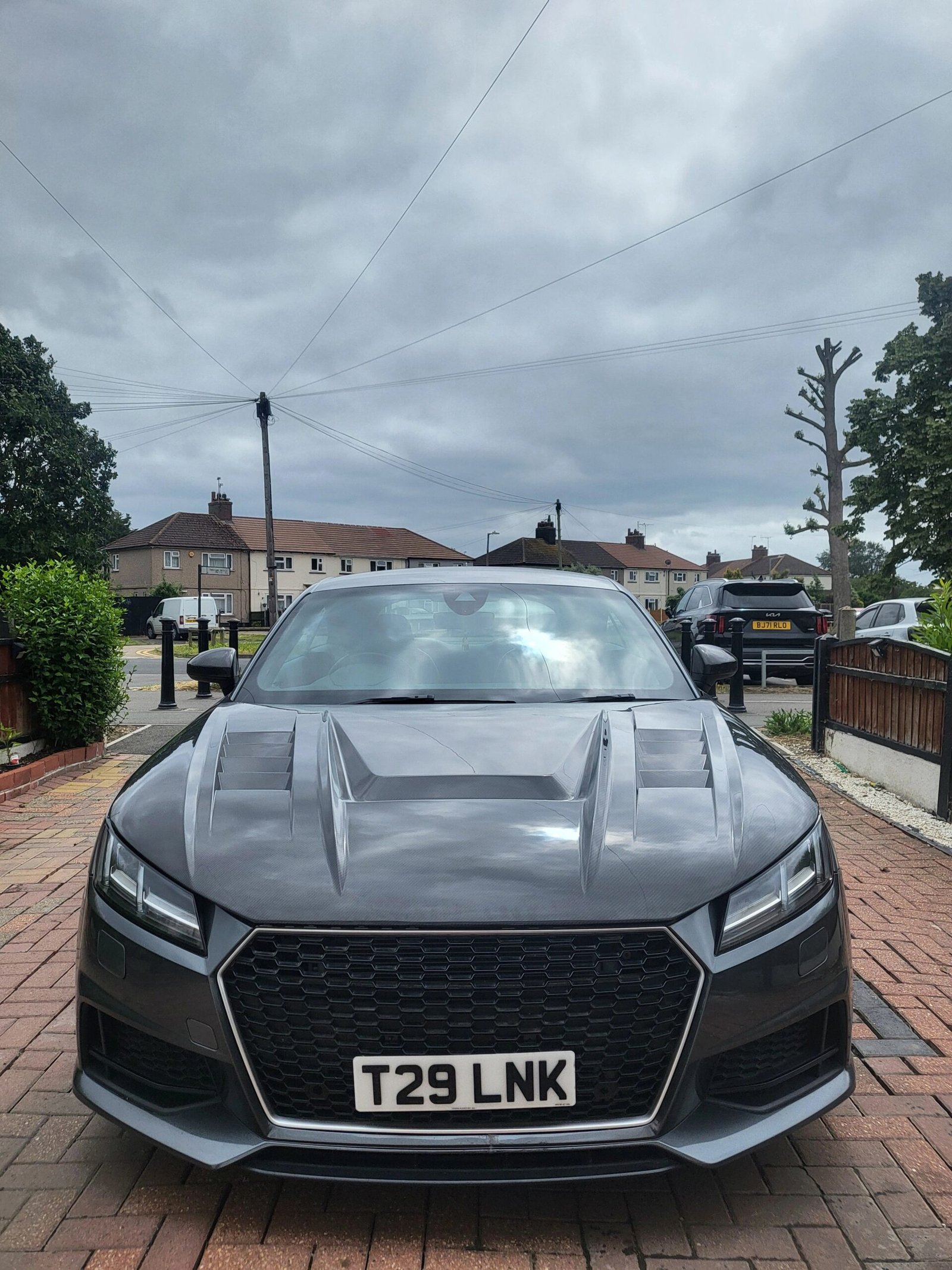 Carbon Fiber Vented Hood Bonnet - Audi TT TTS TTRS MK3 2015-2022