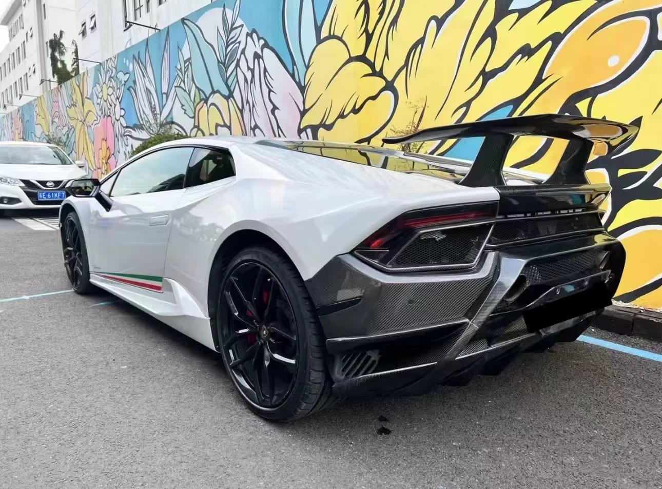 Lamborghini Huracan Carbon Fiber Performante Style Full Conversion Kit
