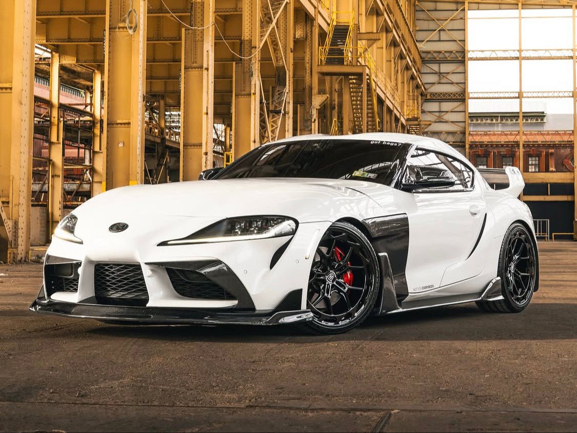 Prepreg Carbon Fiber AD V2 Side Skirts – For Toyota Supra A90/A91 Mk5 (2020+)