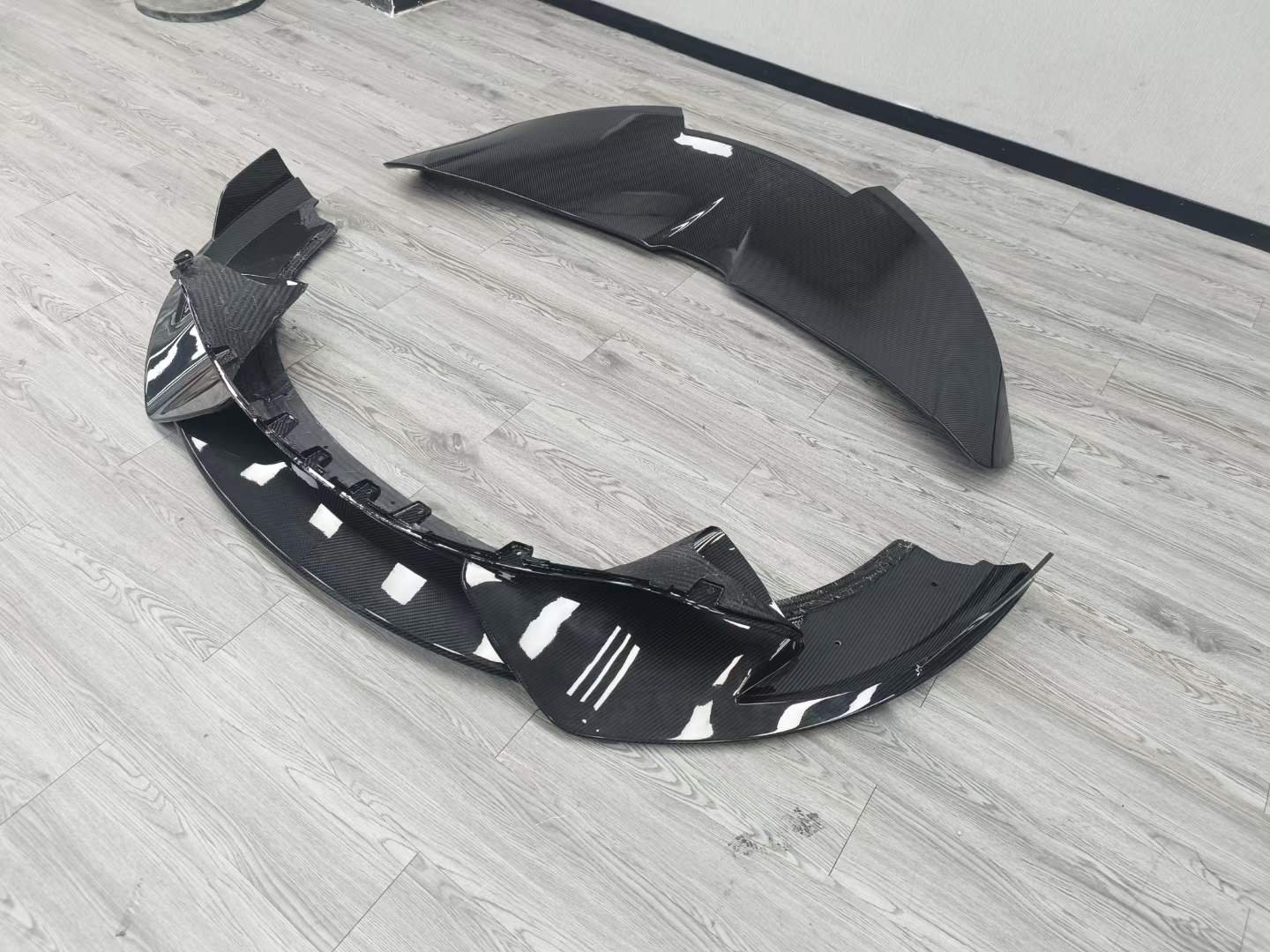 Carbon Fiber 765lt Front Splitter lip - Mclaren 720s