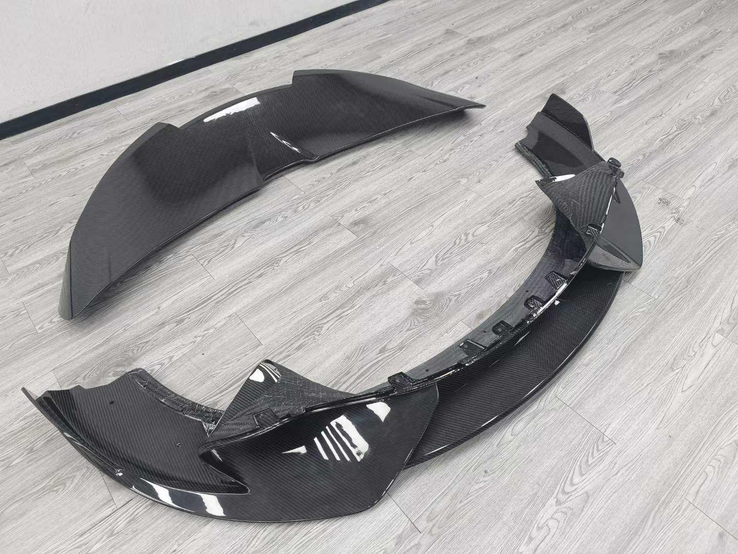 Carbon Fiber 765lt Front Splitter lip - Mclaren 720s