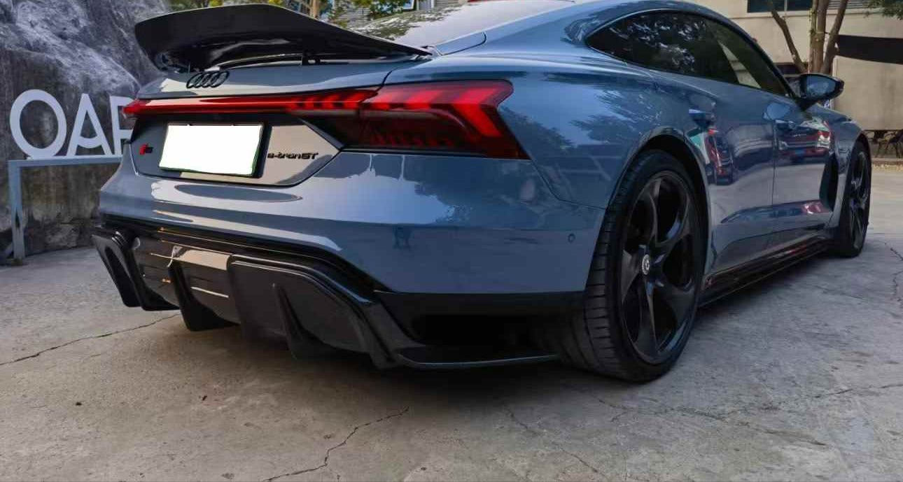 Carbon Fiber Rear Diffuser - Audi E-TRON GT