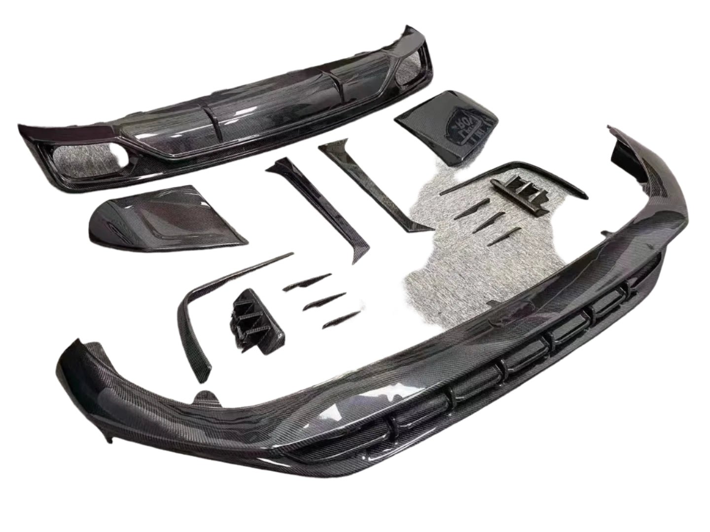 Carbon Fiber AP Style Aero kit - Audi Q8 RSQ8 - Image 5