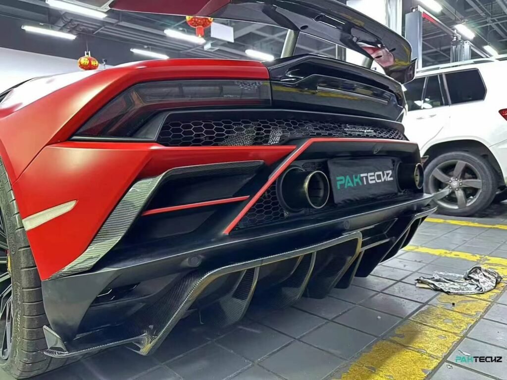 Paktechz Dry Carbon Fiber Rear Bumper Canard Fin - Lamborghini Huracan EVO