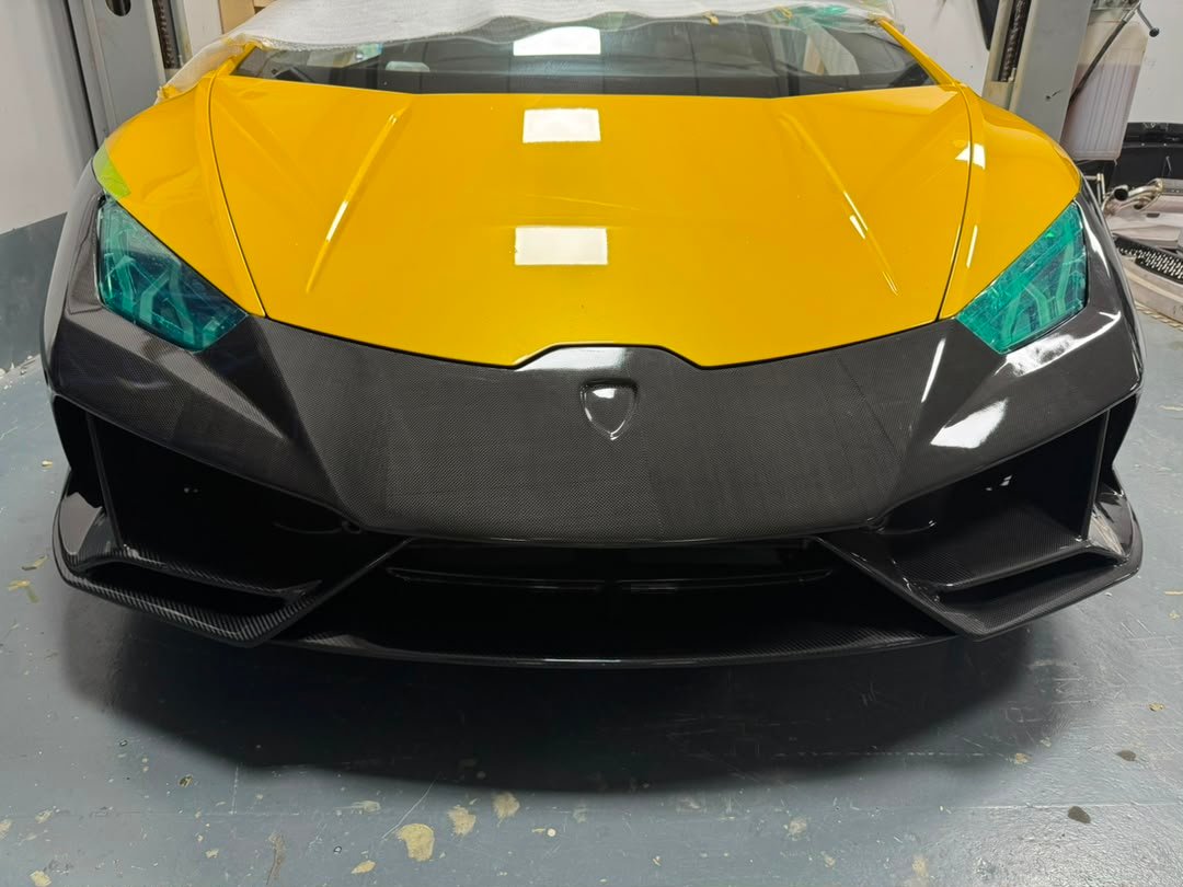 Carbon Fiber Evo Style Front and Rear Bumper Conversion kit - Lamborghini Huracan