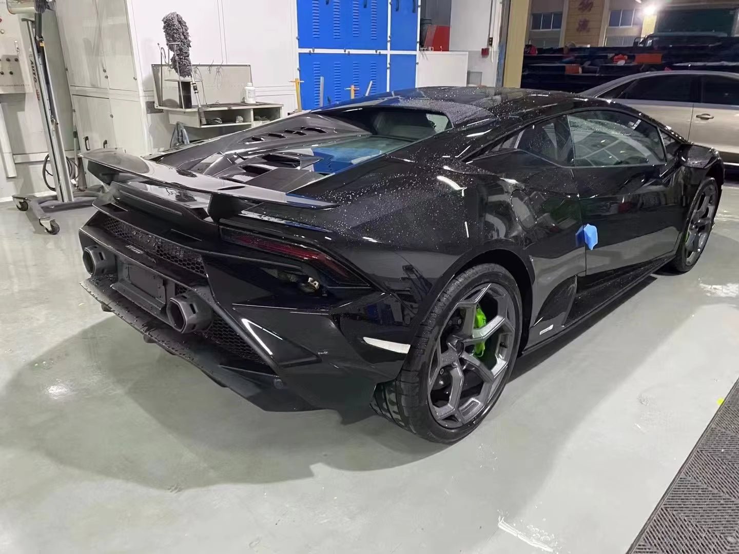 Carbon Fiber Rear Base Deck Lid Replacement - Lamborghini huracan evo - 图片 2