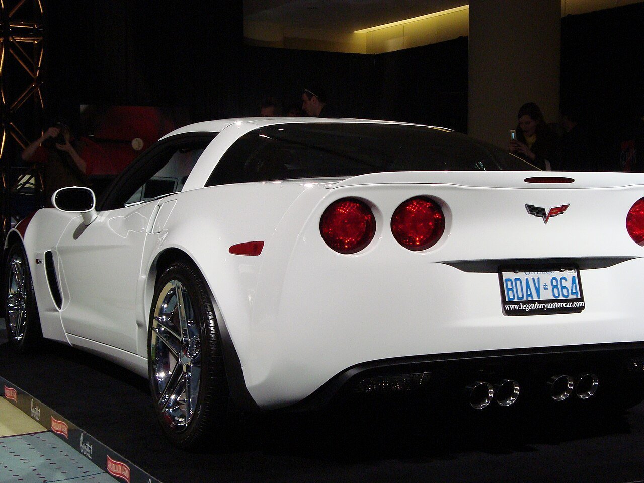 Real rear three-quarter photograph of a Chevrolet Corvette C6 Z06 trunk lid
